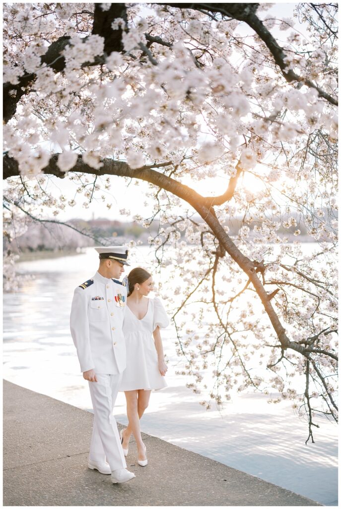engagement session during washington dc cherry blossoms

